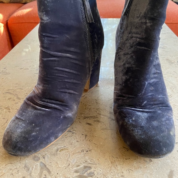 Zara Basic Grey Blue Crushed Velvet Booties - Picture 7 of 8
